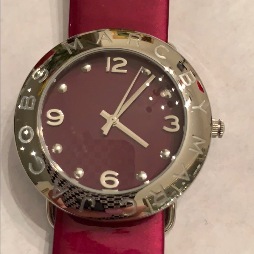 Marc Jacobs Watch - Picture 2 of 8